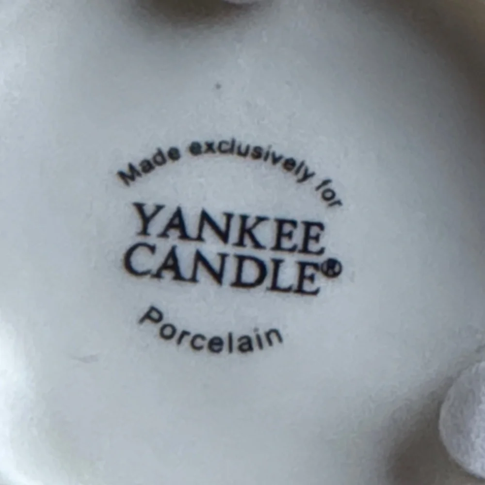Yankee candle  Seashell Embossed candle  holder